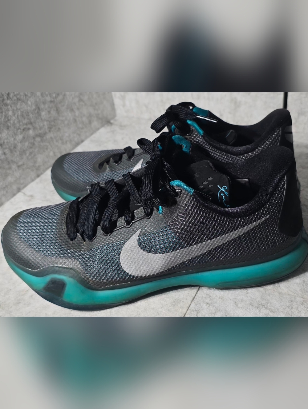 Nike Kobe 10 EM Low Teal Black Basketball Shoes Men’s Size 9.5 705317-003